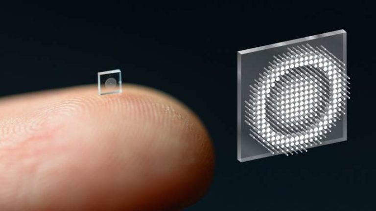 Researchers shrink camera