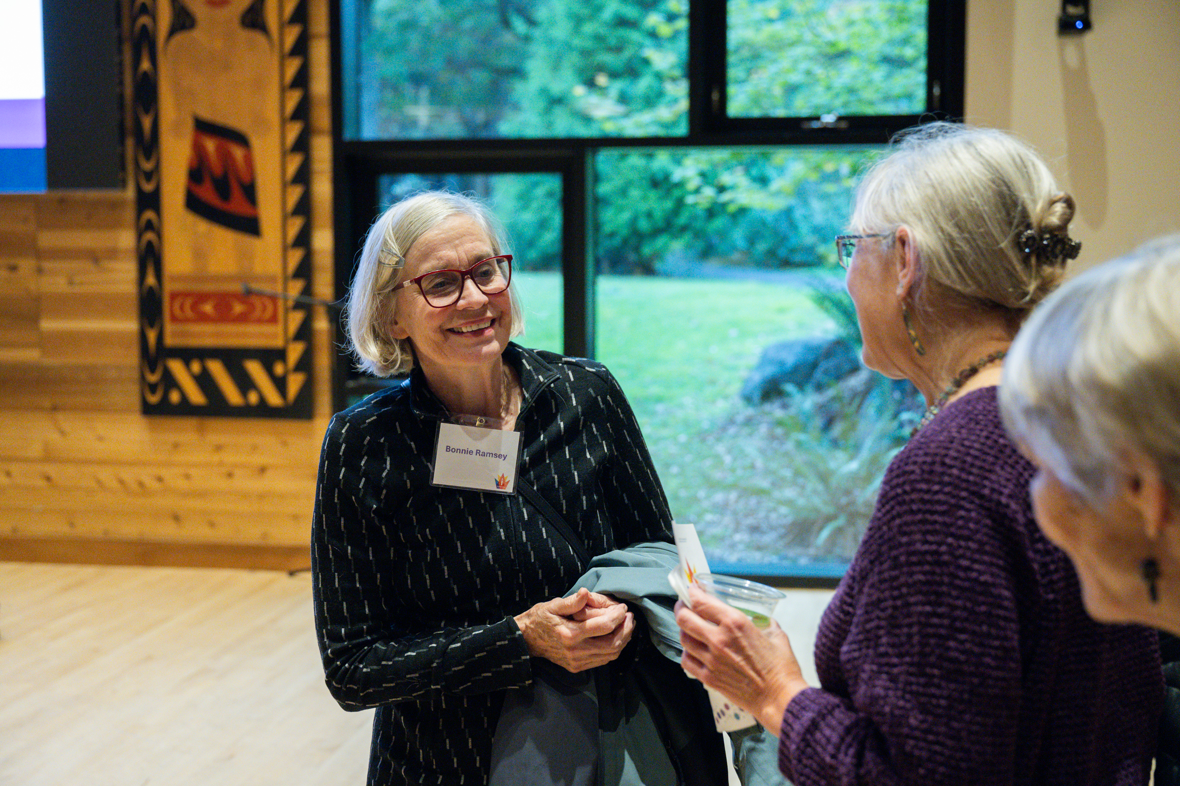 Guests socialize at the 2024 UW School of Medicine Inventor of the Year reception.